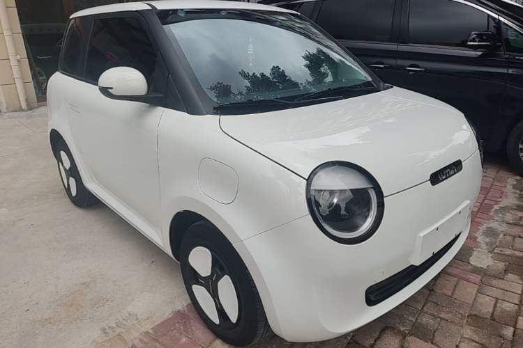 Used CHANGAN NEVO Lumin 2025 205 km Xiangqin Version Front Right 45 Deg