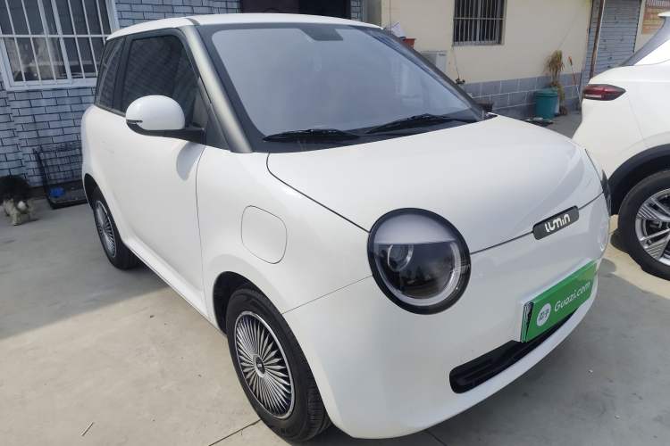 Used CHANGAN NEVO Lumin 2025 205 km Xiangqin Version Front Right 45 Deg