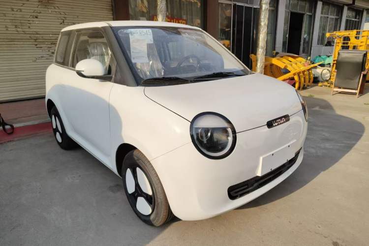 Used CHANGAN NEVO Lumin 2025 205 km Xiangqin Version Front Right 45 Deg