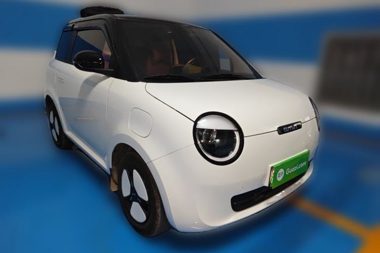 Used CHANGAN NEVO Lumin 2025 205 km Xiangqin Version Front Right 45 Deg