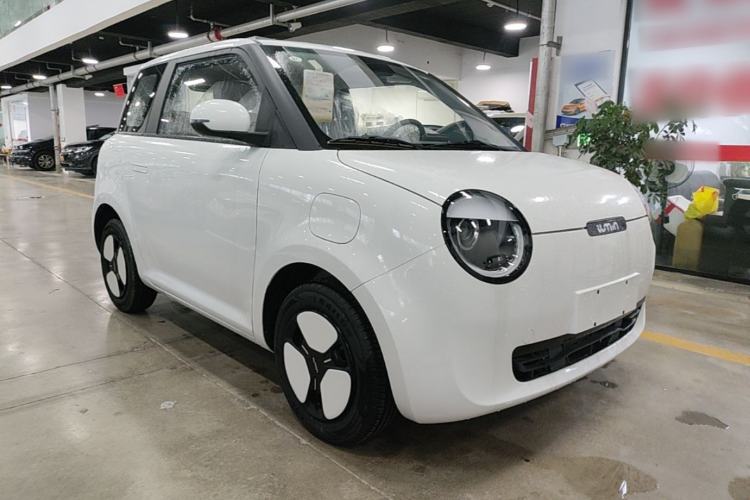 Used CHANGAN NEVO Lumin 2025 205 km Xiangqin Version Front Right 45 Deg