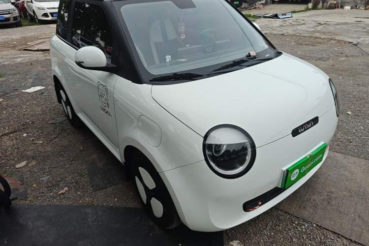 Used CHANGAN NEVO Lumin 2025 205km Refreshing Edition Front Right 45 Deg
