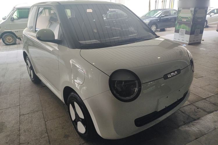 Used CHANGAN NEVO Lumin 2025 301km Honey Dew Edition Front Right 45 Deg