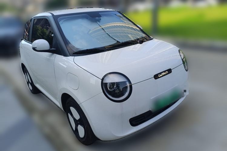 Used CHANGAN NEVO Lumin 2025 301km Honey Dew Edition Front Right 45 Deg