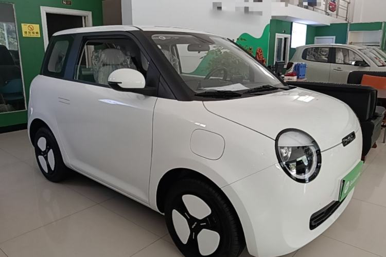 Used CHANGAN NEVO Lumin 2025 205 km Xiangqin Version Front Right 45 Deg