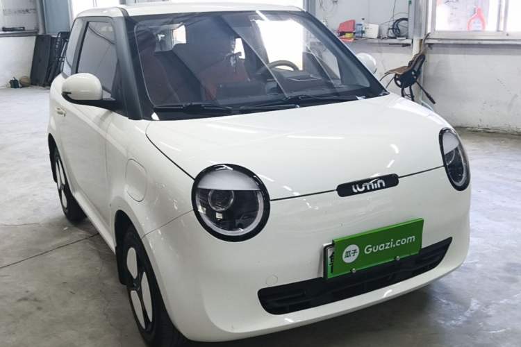 Used CHANGAN NEVO Lumin 2025 301km Honey Dew Edition Front Right 45 Deg