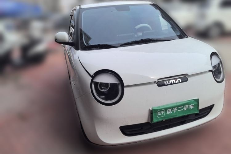 Used CHANGAN NEVO Lumin 2025 301km Honey Dew Edition Front Right 45 Deg