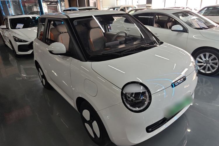 Used CHANGAN NEVO Lumin 2025 301km Honey Dew Edition Front Right 45 Deg