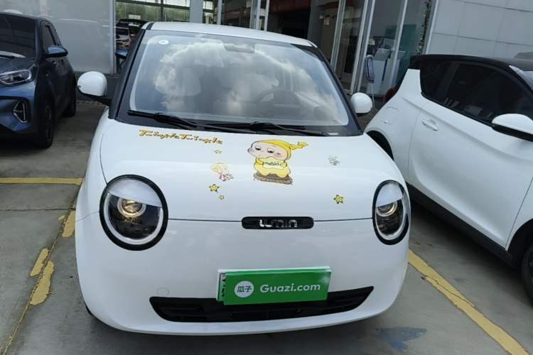 Used CHANGAN NEVO Lumin 2025 205 km Xiangqin Version Front