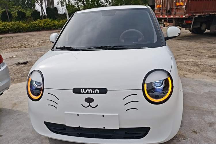 Used CHANGAN NEVO Lumin 2025 301km Honey Dew Edition Front