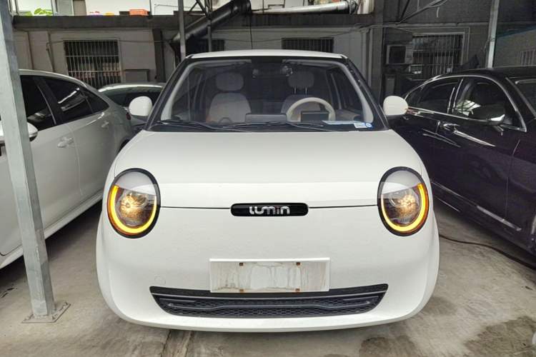 Used CHANGAN NEVO Lumin 2025 301km Honey Dew Edition Front