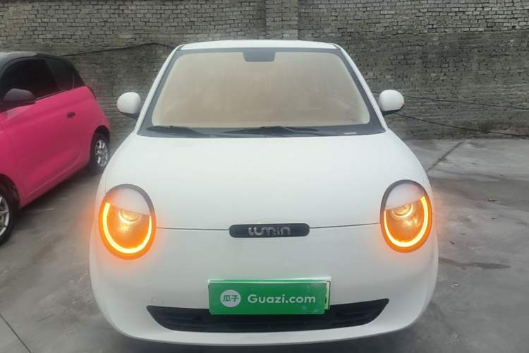 Used CHANGAN NEVO Lumin 2025 205km Refreshing Edition Front