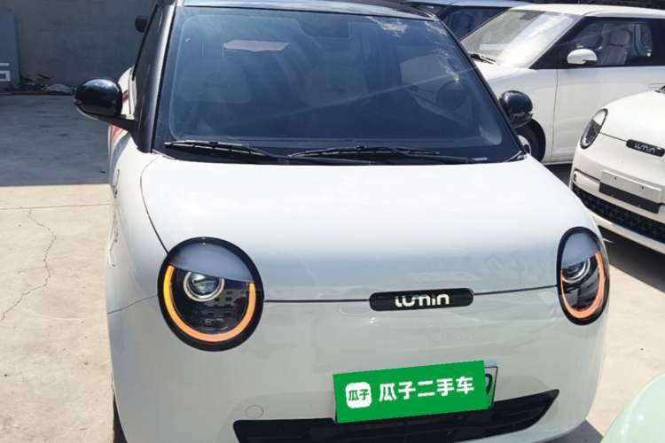 Used CHANGAN NEVO Lumin 2025 205 km Xiangqin Version Front