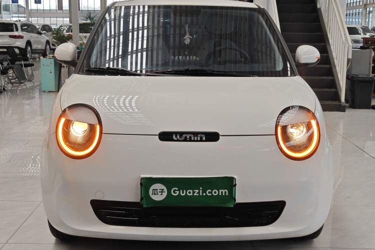 Used CHANGAN NEVO Lumin 2025 205 km Xiangqin Version Front
