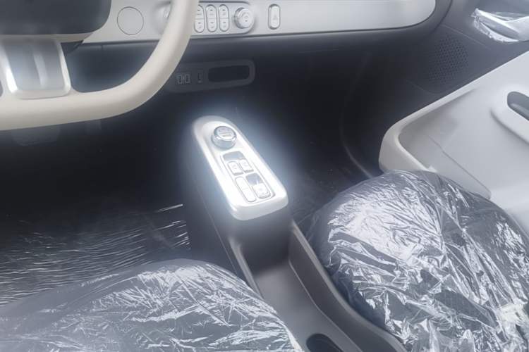 Used CHANGAN NEVO Lumin 2025 205 km Xiangqin Version Gear Lever