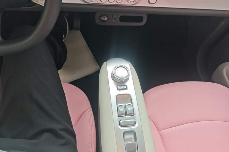 Used CHANGAN NEVO Lumin 2025 205 km Xiangqin Version Gear Lever