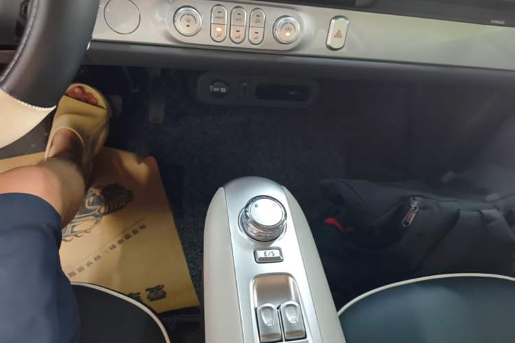Used CHANGAN NEVO Lumin 2025 205 km Xiangqin Version Gear Lever