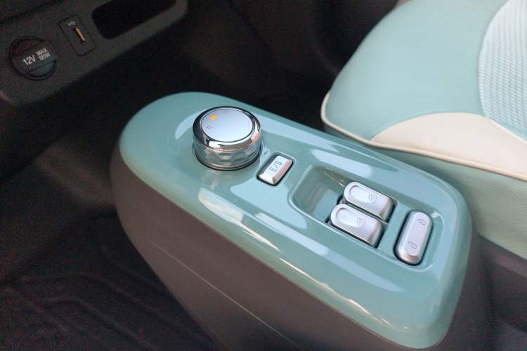 Used CHANGAN NEVO Lumin 2025 205km Refreshing Edition Gear Lever