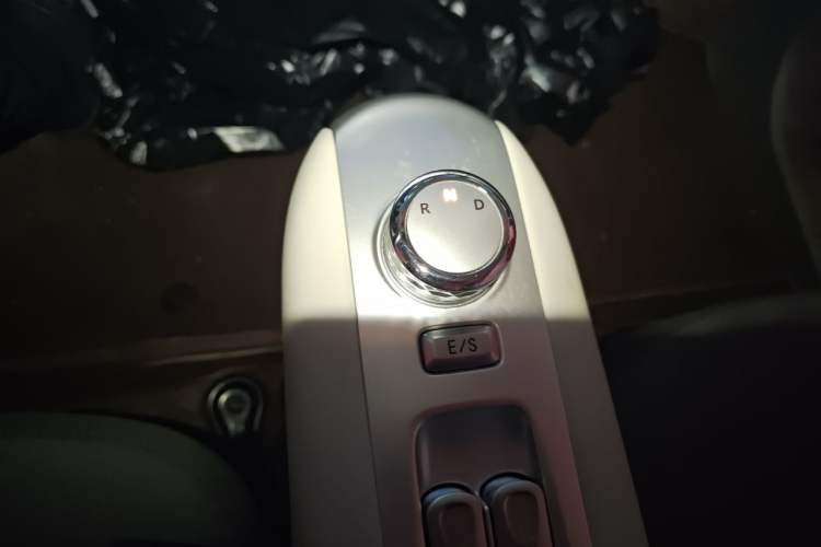 Used CHANGAN NEVO Lumin 2025 205 km Xiangqin Version Gear Lever
