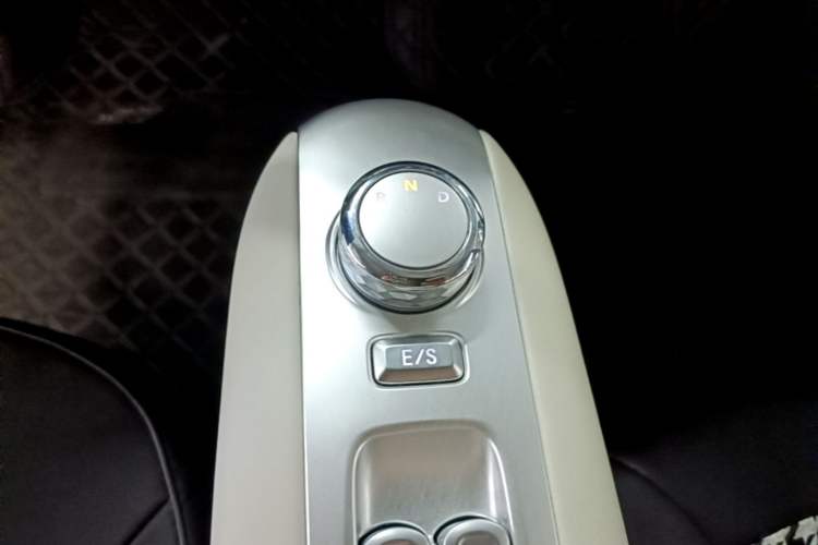 Used CHANGAN NEVO Lumin 2025 205 km Xiangqin Version Gear Lever