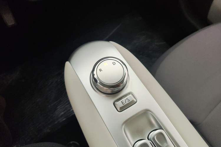 Used CHANGAN NEVO Lumin 2025 205 km Xiangqin Version Gear Lever
