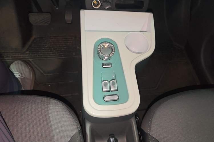 Used CHANGAN NEVO Lumin 2025 205km Refreshing Edition Gear Lever