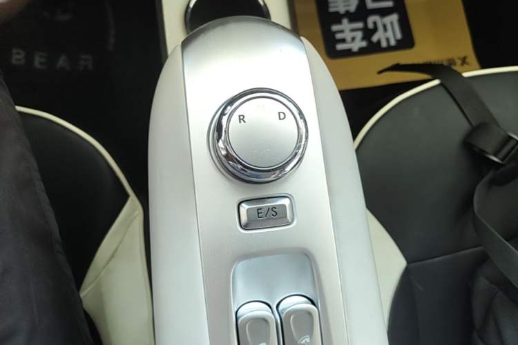 Used CHANGAN NEVO Lumin 2025 205 km Xiangqin Version Gear Lever