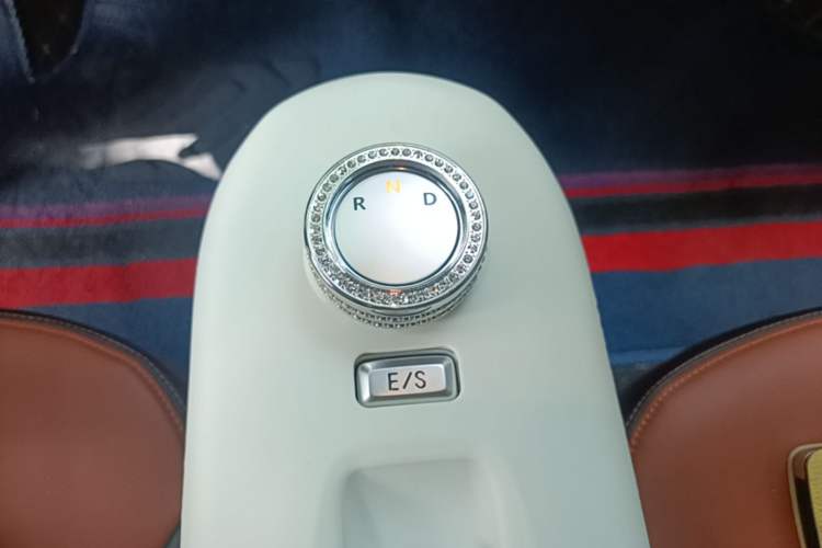 Used CHANGAN NEVO Lumin 2025 205 km Xiangqin Version Gear Lever