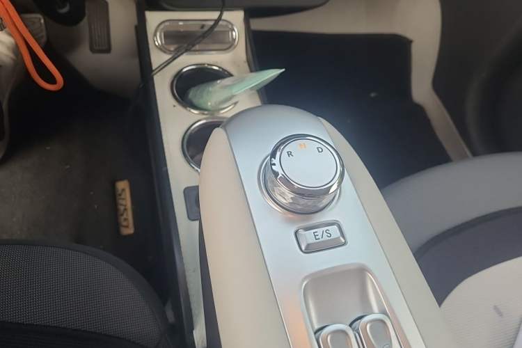 Used CHANGAN NEVO Lumin 2025 205 km Xiangqin Version Gear Lever
