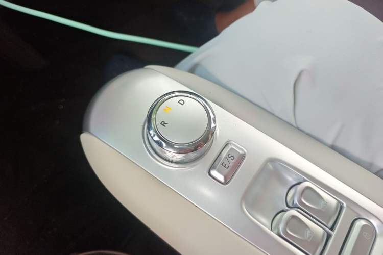 Used CHANGAN NEVO Lumin 2025 205 km Xiangqin Version Gear Lever