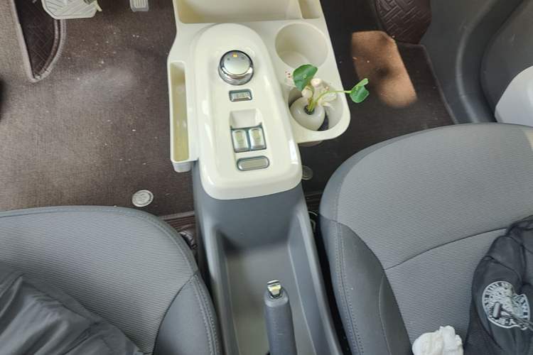 Used CHANGAN NEVO Lumin 2025 205km Refreshing Edition Gear Lever