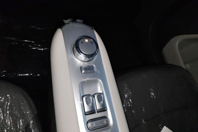 Used CHANGAN NEVO Lumin 2025 205 km Xiangqin Version Gear Lever