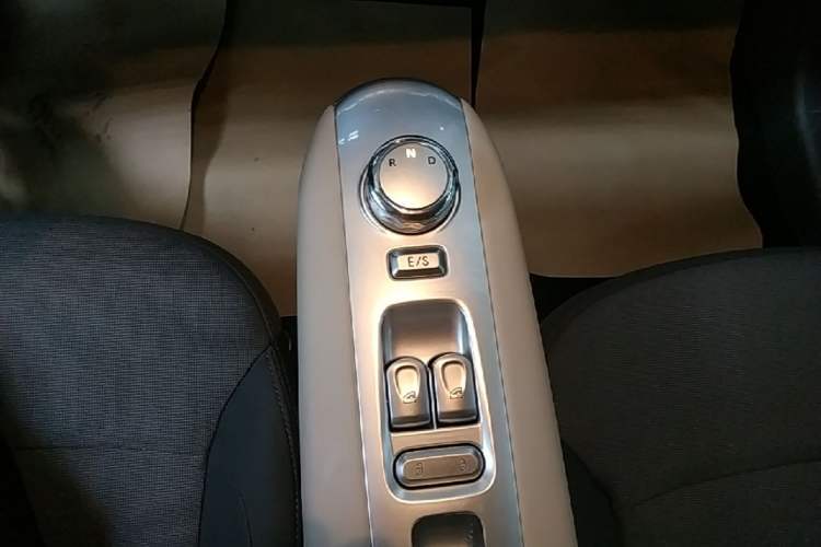 Used CHANGAN NEVO Lumin 2025 205 km Xiangqin Version Gear Lever