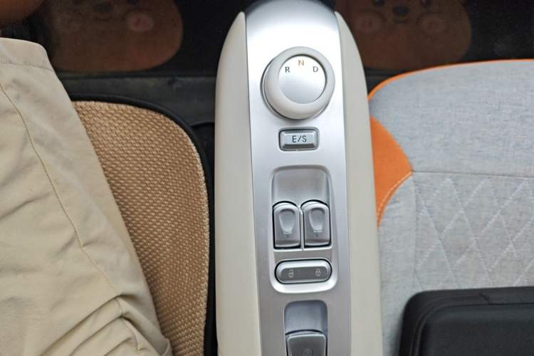 Used CHANGAN NEVO Lumin 2025 205 km Xiangqin Version Gear Lever