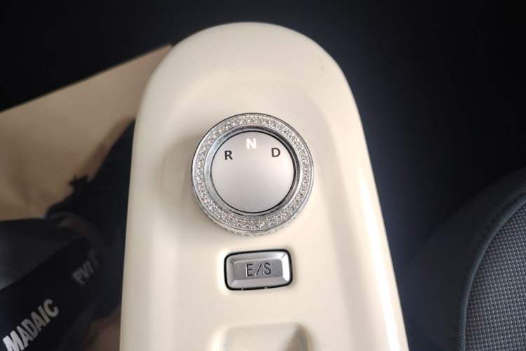 Used CHANGAN NEVO Lumin 2025 205km Refreshing Edition Gear Lever