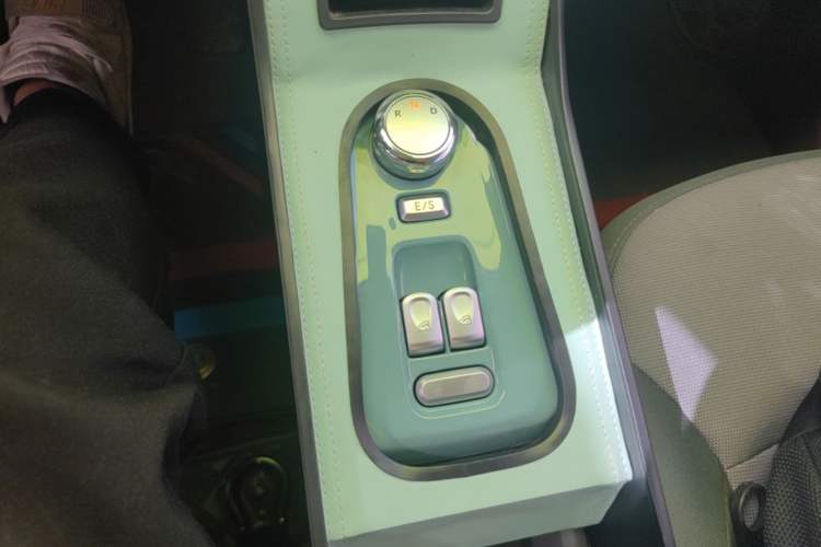 Used CHANGAN NEVO Lumin 2025 205km Refreshing Edition Gear Lever