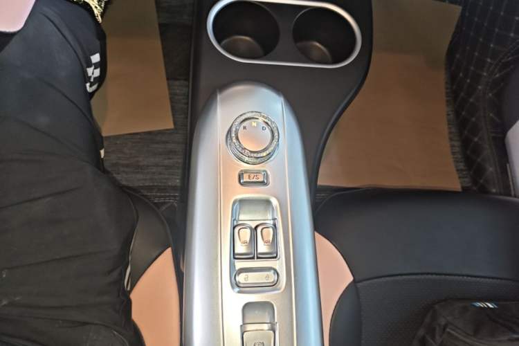 Used CHANGAN NEVO Lumin 2025 205 km Xiangqin Version Gear Lever