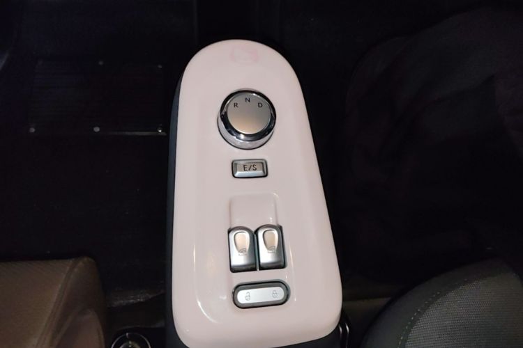 Used CHANGAN NEVO Lumin 2025 210 km Fragrant Edition Gear Lever