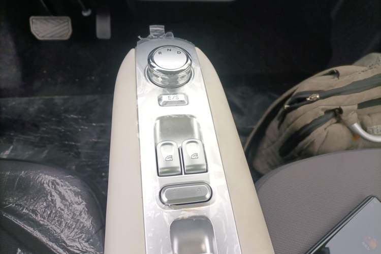 Used CHANGAN NEVO Lumin 2025 205 km Xiangqin Version Gear Lever