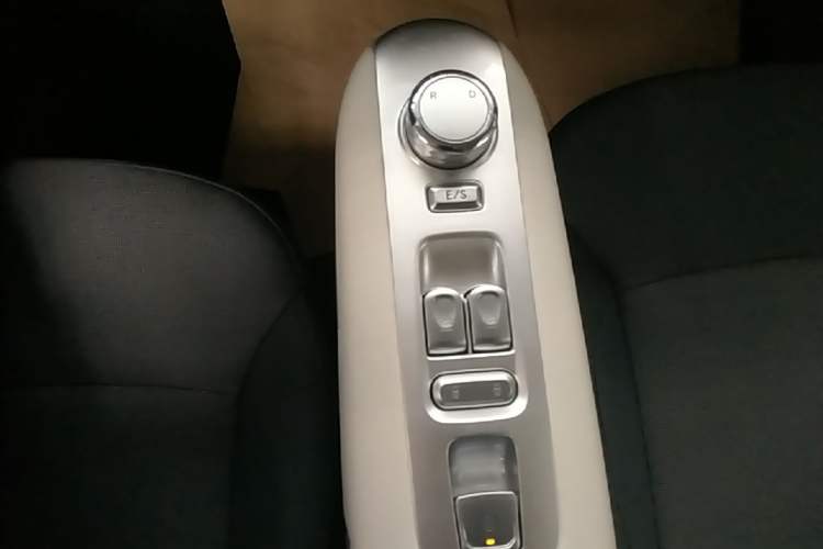 Used CHANGAN NEVO Lumin 2025 205 km Xiangqin Version Gear Lever