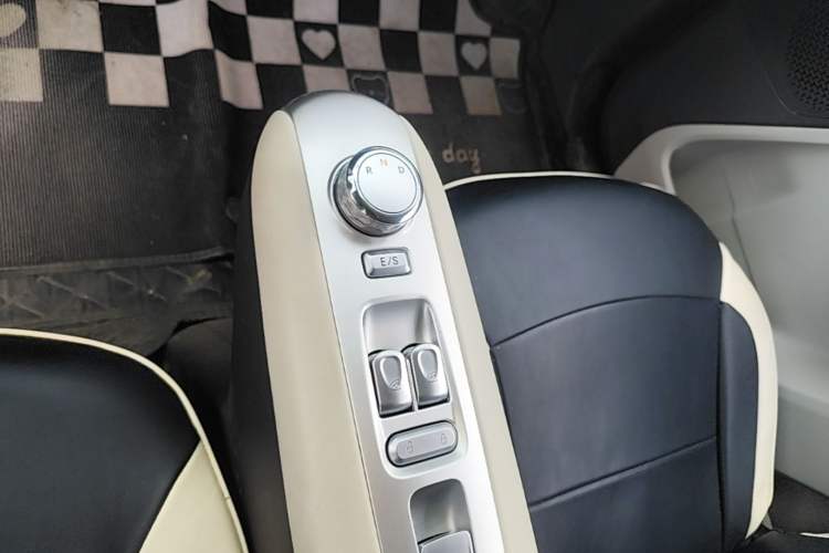 Used CHANGAN NEVO Lumin 2025 205 km Xiangqin Version Gear Lever