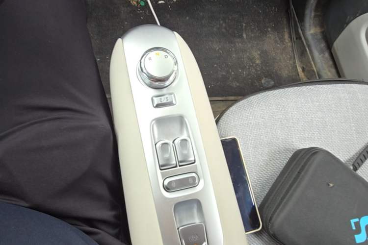 Used CHANGAN NEVO Lumin 2025 205 km Xiangqin Version Gear Lever