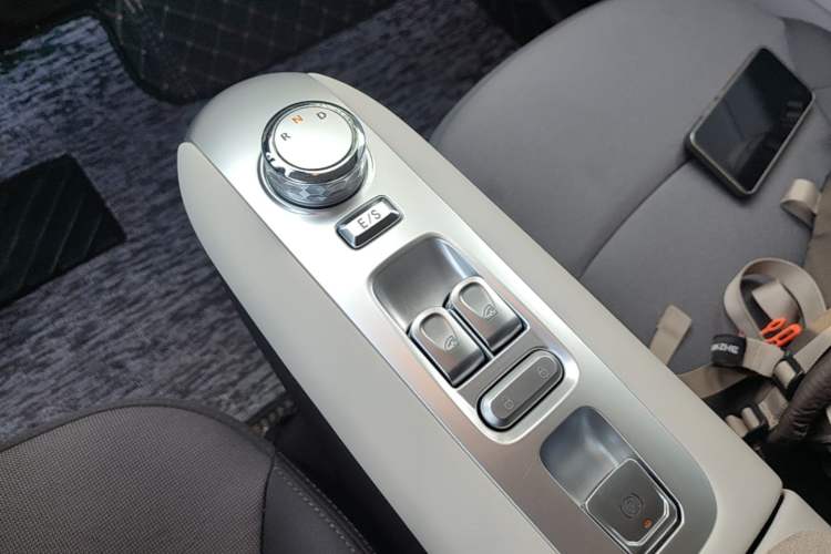 Used CHANGAN NEVO Lumin 2025 205 km Xiangqin Version Gear Lever