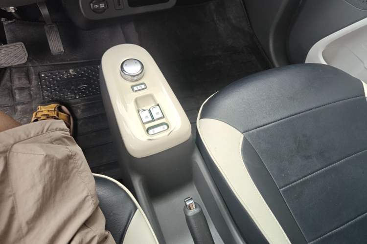 Used CHANGAN NEVO Lumin 2025 205km Refreshing Edition Gear Lever