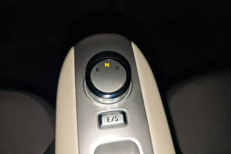 Used CHANGAN NEVO Lumin 2025 205 km Xiangqin Version Gear Lever