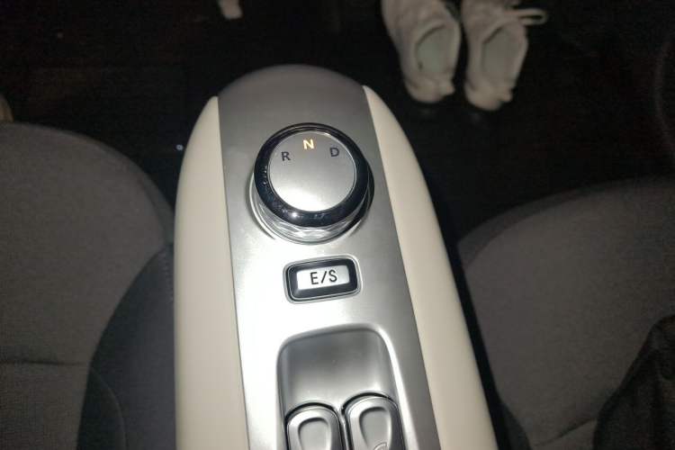 Used CHANGAN NEVO Lumin 2025 205 km Xiangqin Version Gear Lever