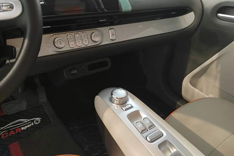 Used CHANGAN NEVO Lumin 2025 205 km Xiangqin Version Gear Lever