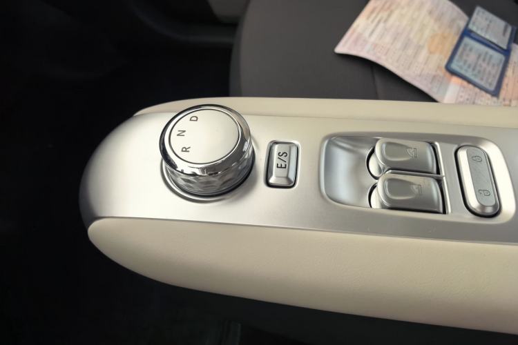 Used CHANGAN NEVO Lumin 2025 205 km Xiangqin Version Gear Lever