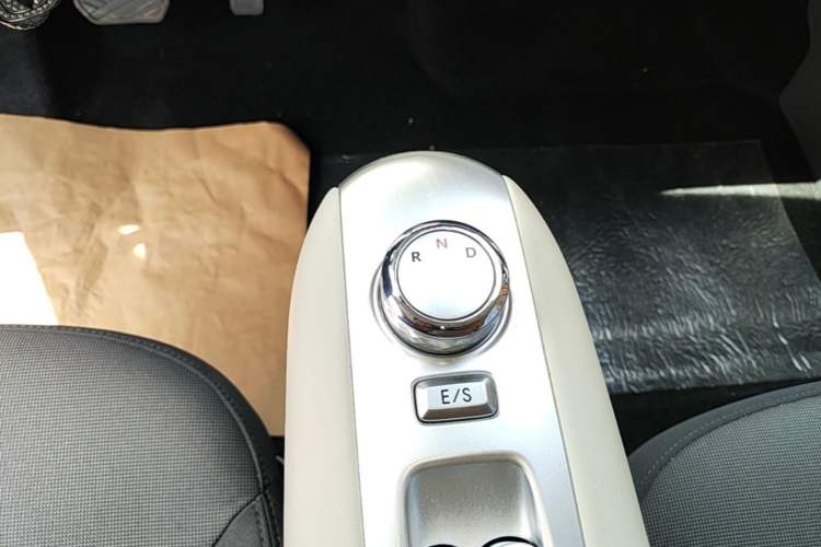 Used CHANGAN NEVO Lumin 2025 205 km Xiangqin Version Gear Lever