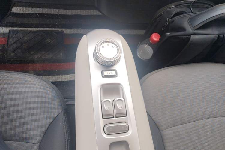 Used CHANGAN NEVO Lumin 2025 205 km Xiangqin Version Gear Lever